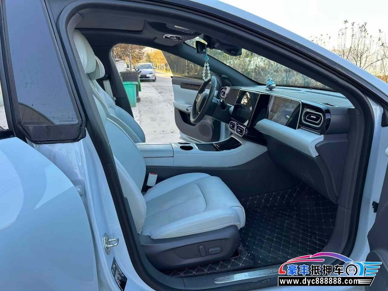 23年零跑c01轿车抵押车出售