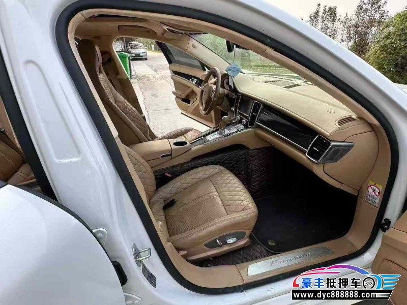 11年保时捷帕纳梅拉轿车抵押车出售