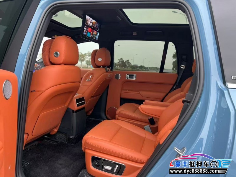 23年理想L9轿车抵押车出售