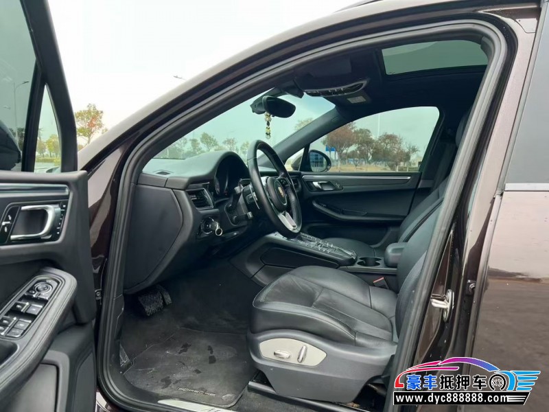 16年保时捷Macan迈凯轿车抵押车出售