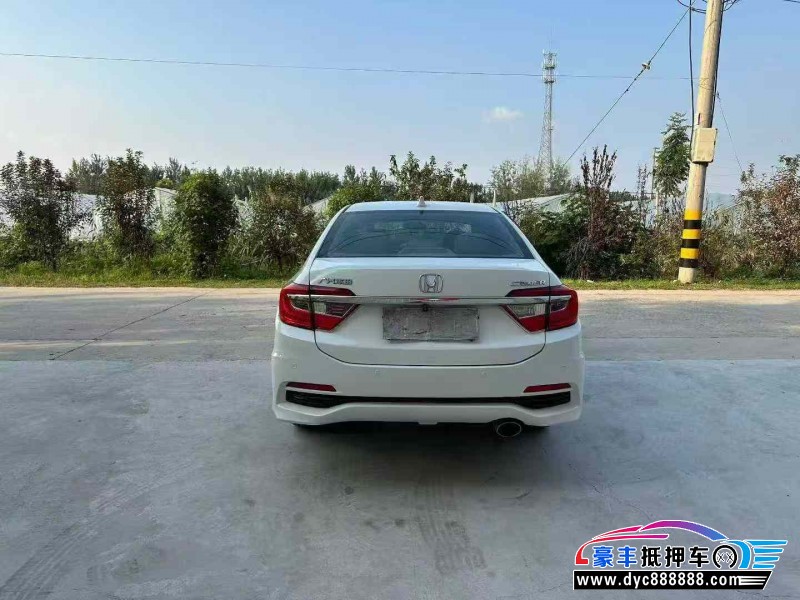 14年本田凌派轿车抵押车出售