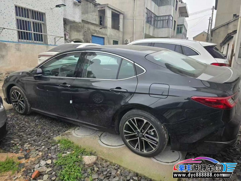 26年丰田凯美瑞轿车抵押车出售