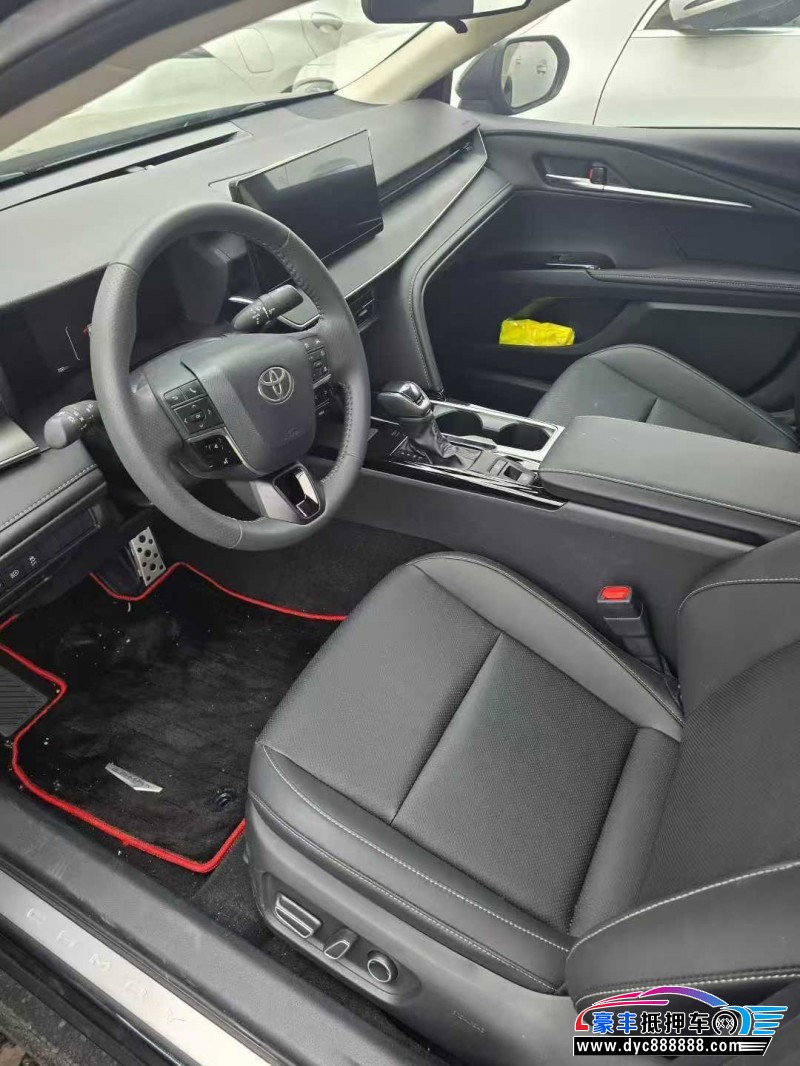 26年丰田凯美瑞轿车抵押车出售