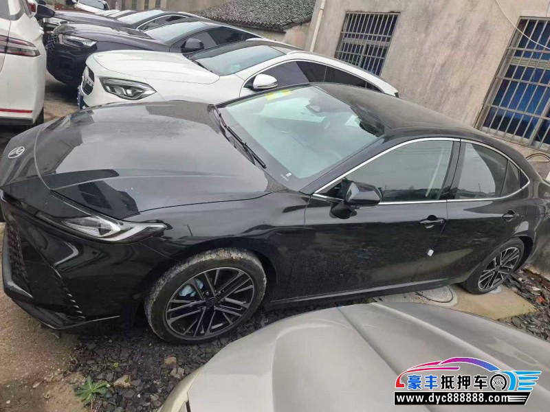 26年丰田凯美瑞轿车抵押车出售