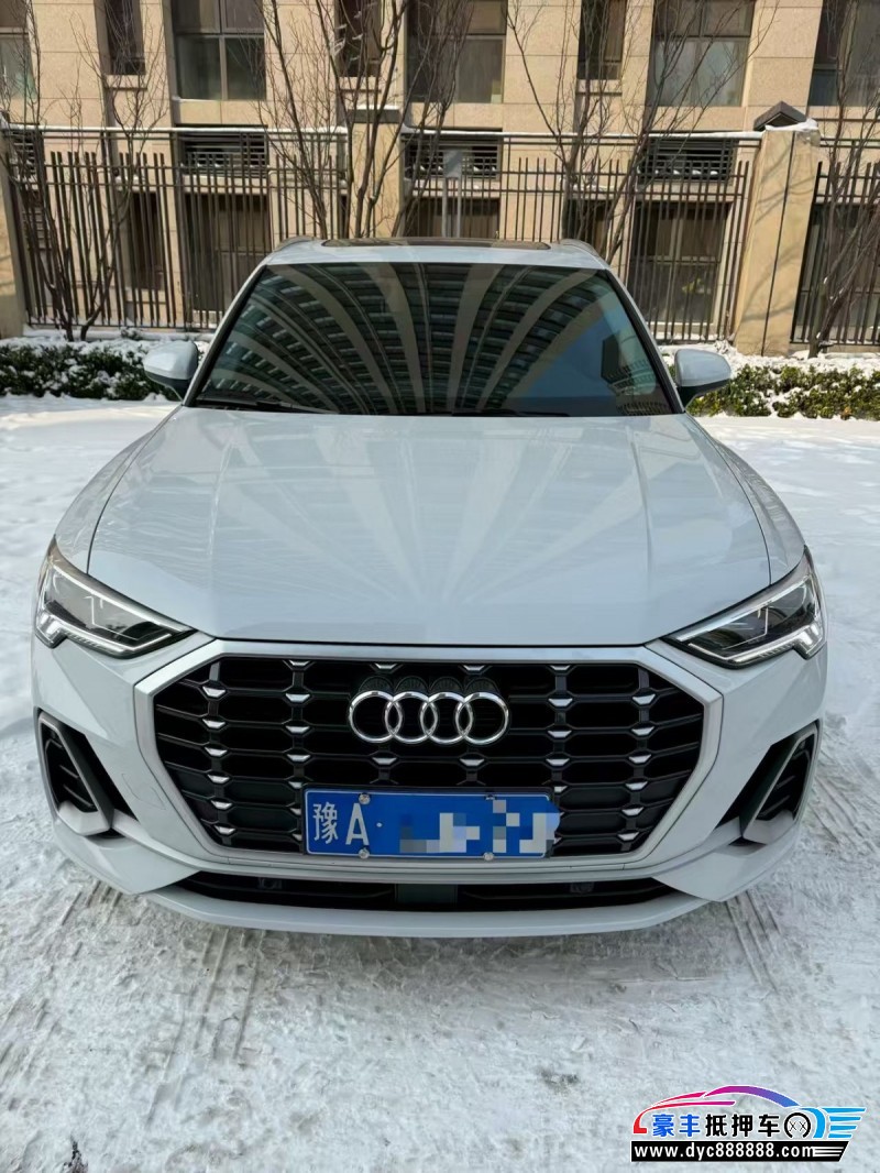 抵押车出售22年奥迪Q3轿车
