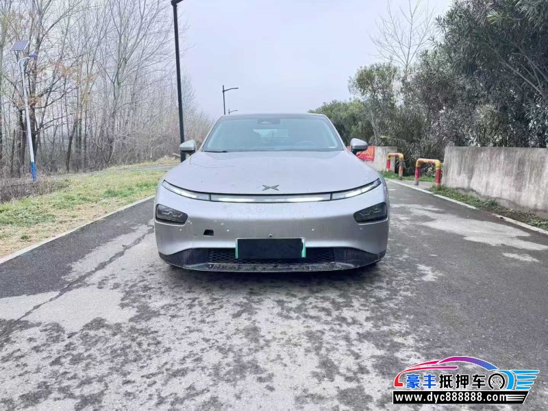 抵押车出售22年小鹏汽车P7轿车