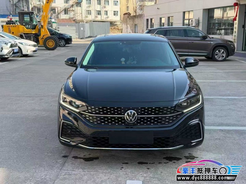 抵押车出售23年大众帕萨特轿车