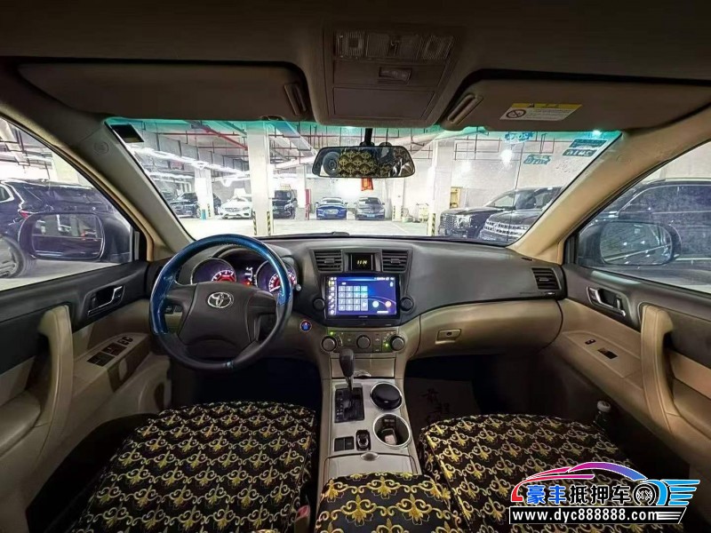 15年丰田汉兰达轿车抵押车出售