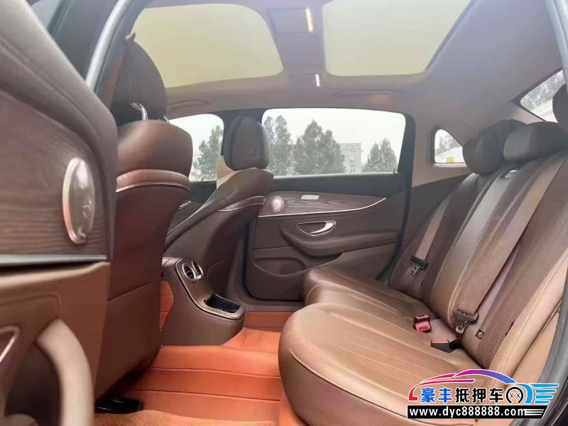 21年奔驰E轿车抵押车出售