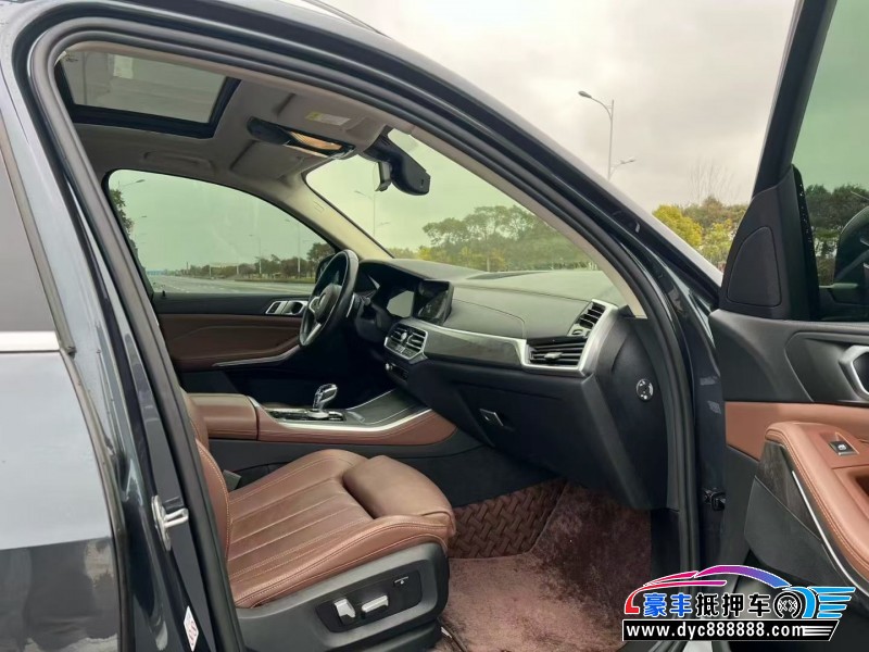 19年宝马X5轿车抵押车出售