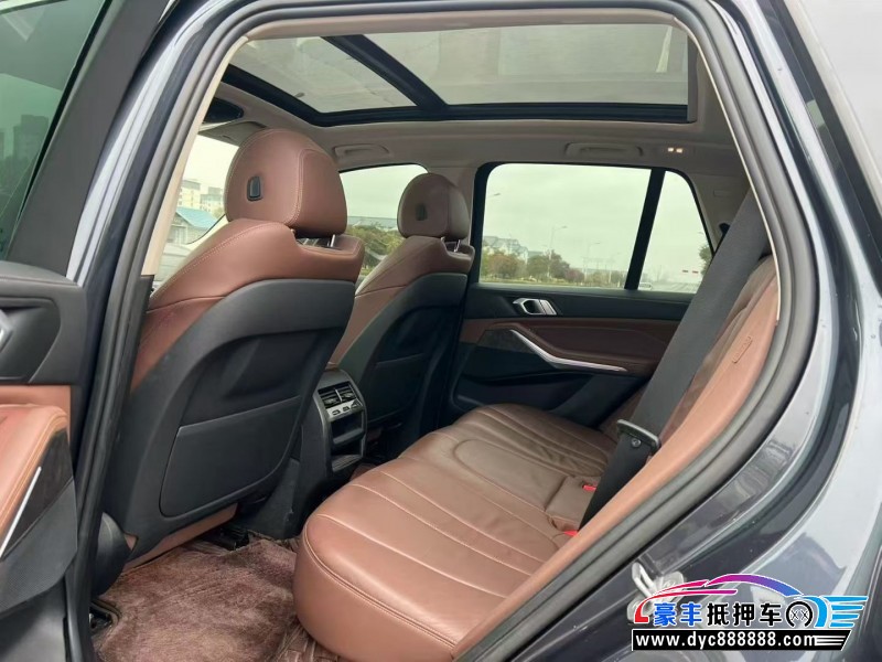 19年宝马X5轿车抵押车出售