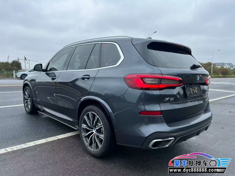 19年宝马X5轿车抵押车出售