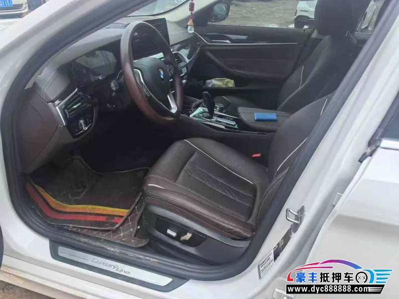23年宝马5系轿车抵押车出售