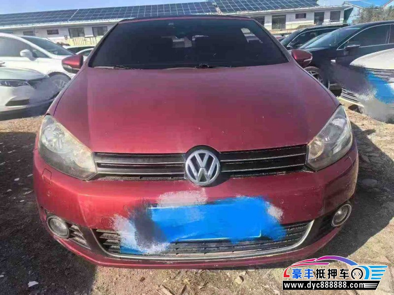 抵押车出售14年大众高尔夫轿车