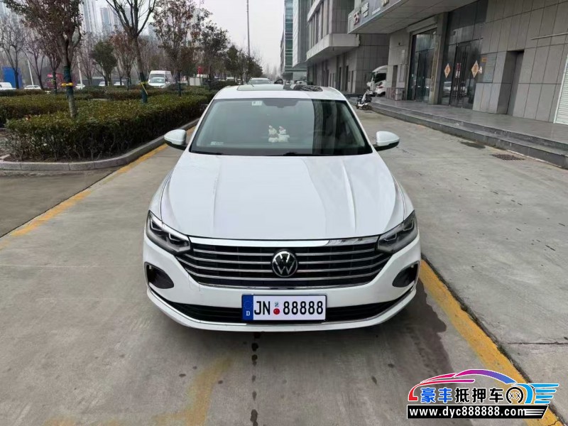 抵押车出售23年大众朗逸轿车
