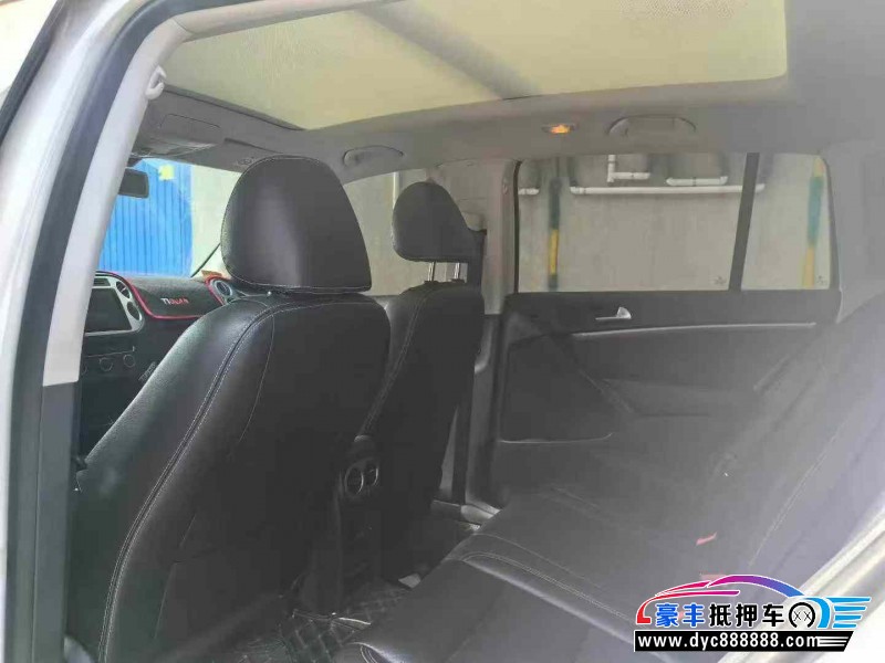 16年大众途观轿车抵押车出售