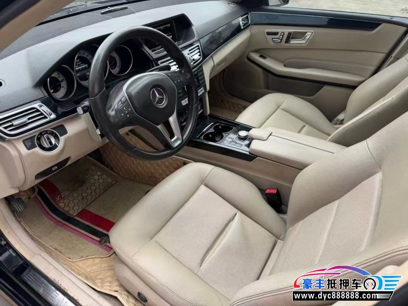 13年奔驰E轿车抵押车出售