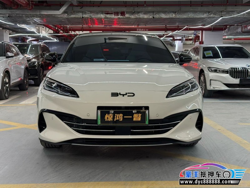 抵押车出售25年比亚迪海豹轿车