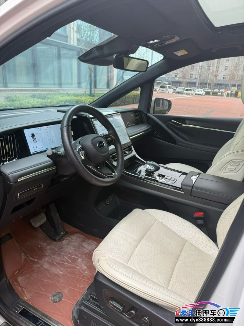 23年传祺M8轿车抵押车出售