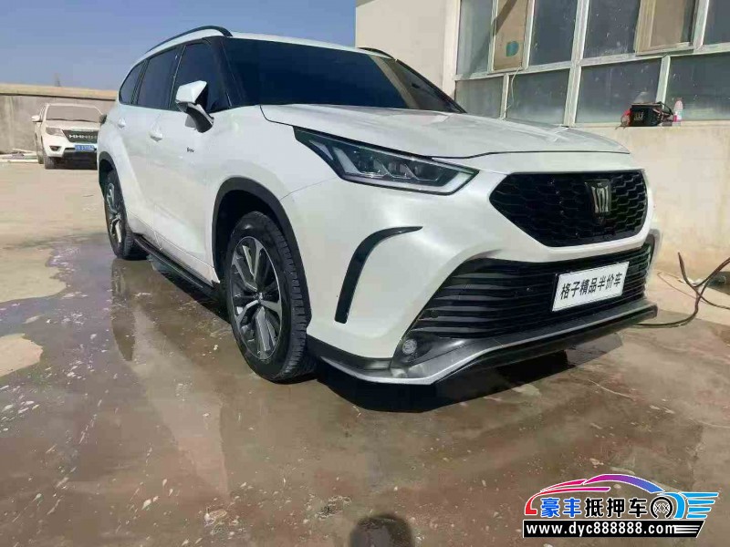 24年丰田皇冠轿车抵押车出售