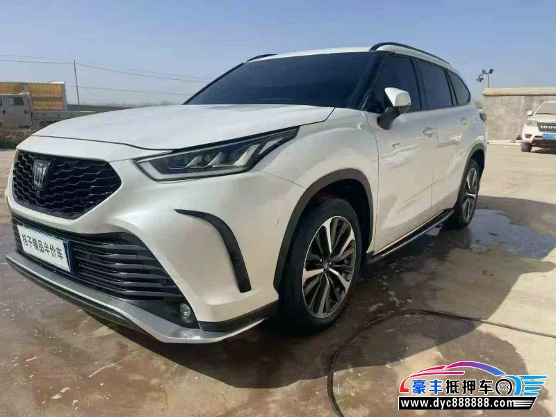 24年丰田皇冠轿车抵押车出售