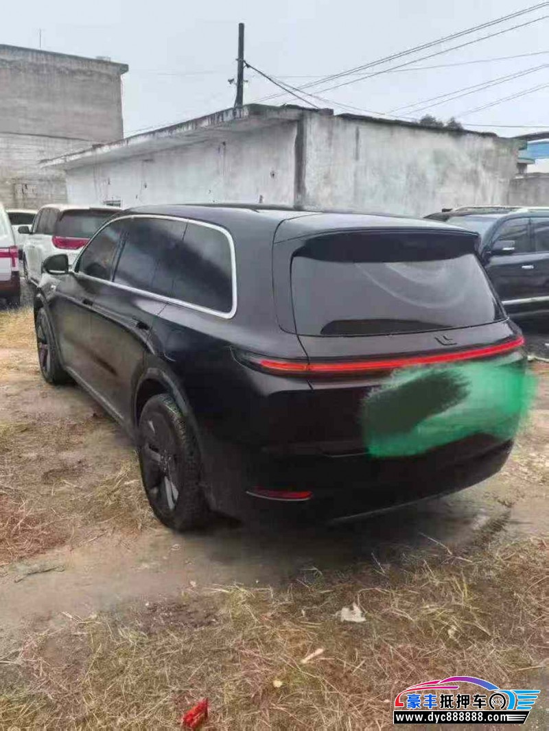 24年理想L9轿车抵押车出售