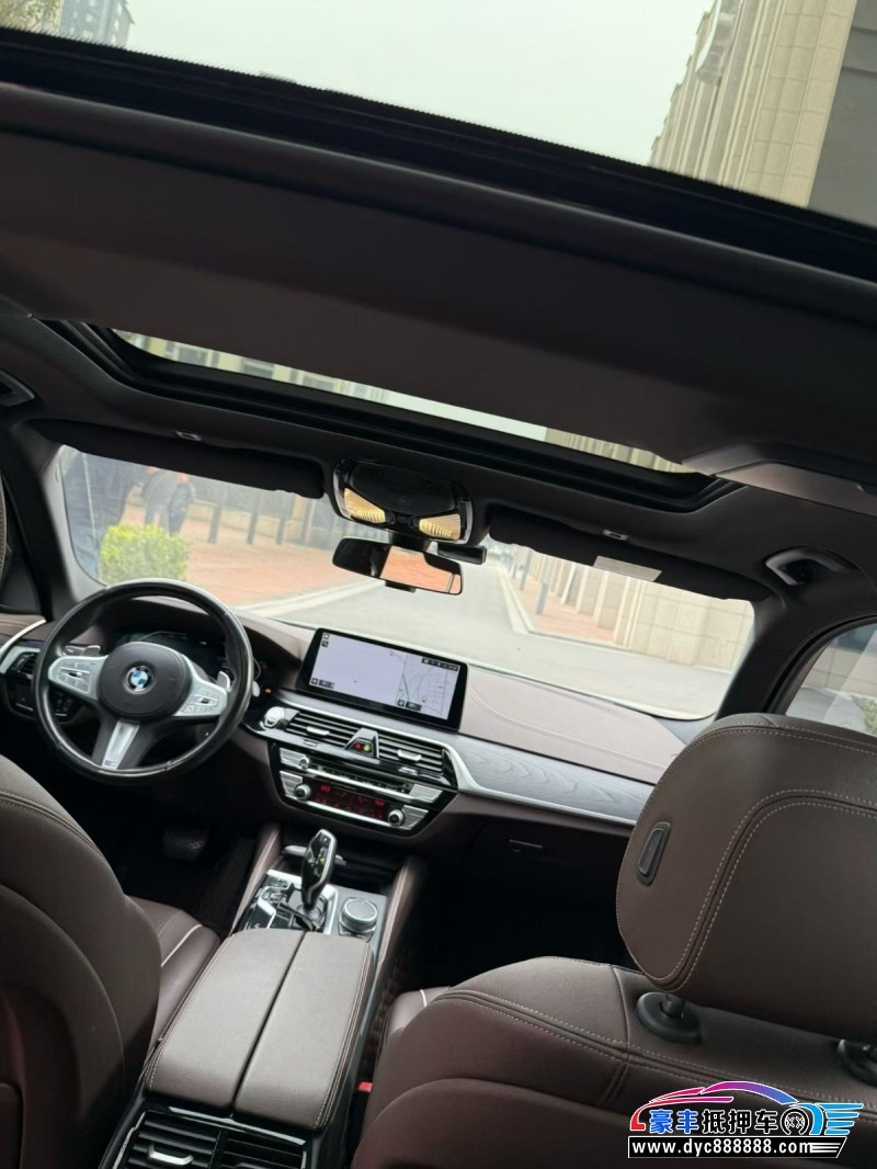 23年宝马5系轿车抵押车出售