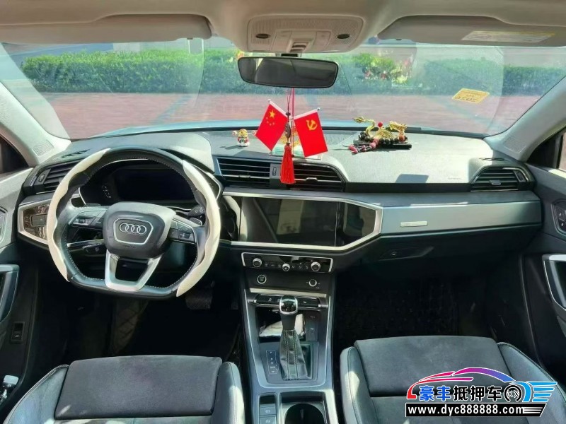 22年奥迪Q3轿车抵押车出售