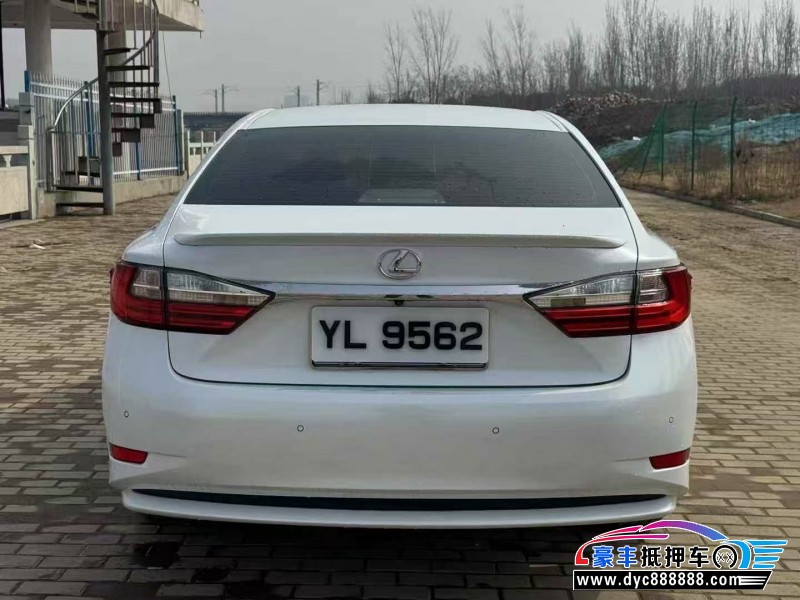18年雷克萨斯ES轿车抵押车出售