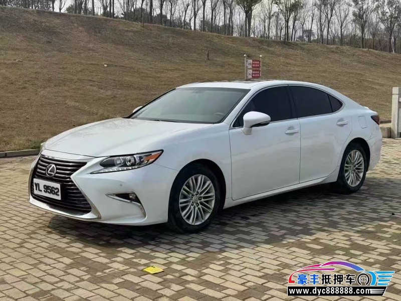 18年雷克萨斯ES轿车抵押车出售