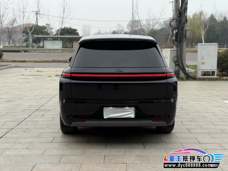 24年理想L8SUV抵押车出售