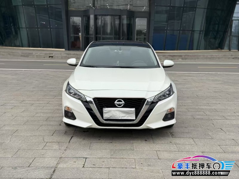 20年日产天籁轿车抵押车出售