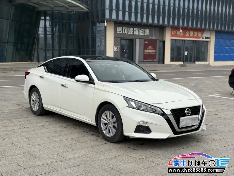 20年日产天籁轿车抵押车出售