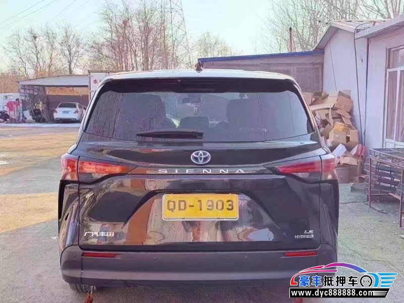 23年丰田塞纳轿车抵押车出售