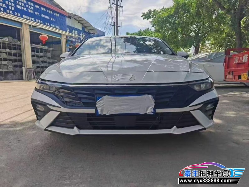 抵押车出售25年现代伊兰特轿车