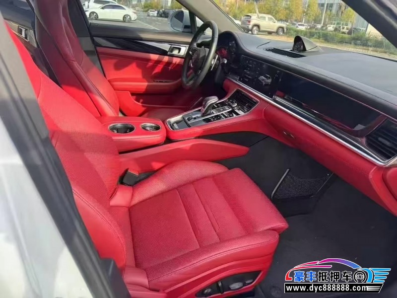 22年保时捷帕纳梅拉轿车抵押车出售