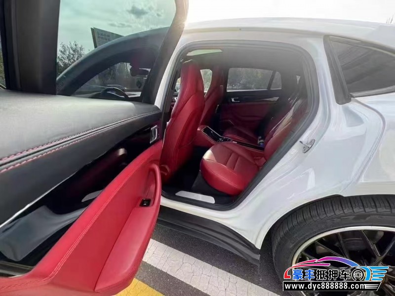 22年保时捷帕纳梅拉轿车抵押车出售