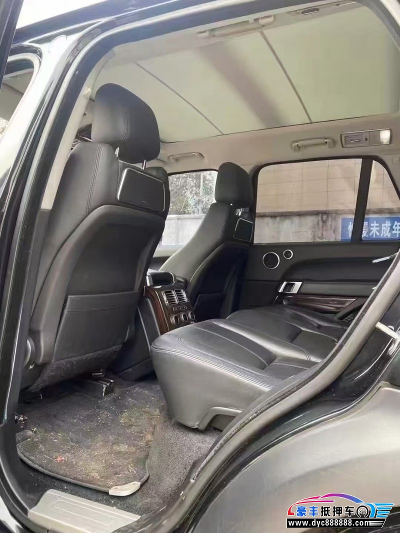 18年路虎揽胜行政轿车抵押车出售