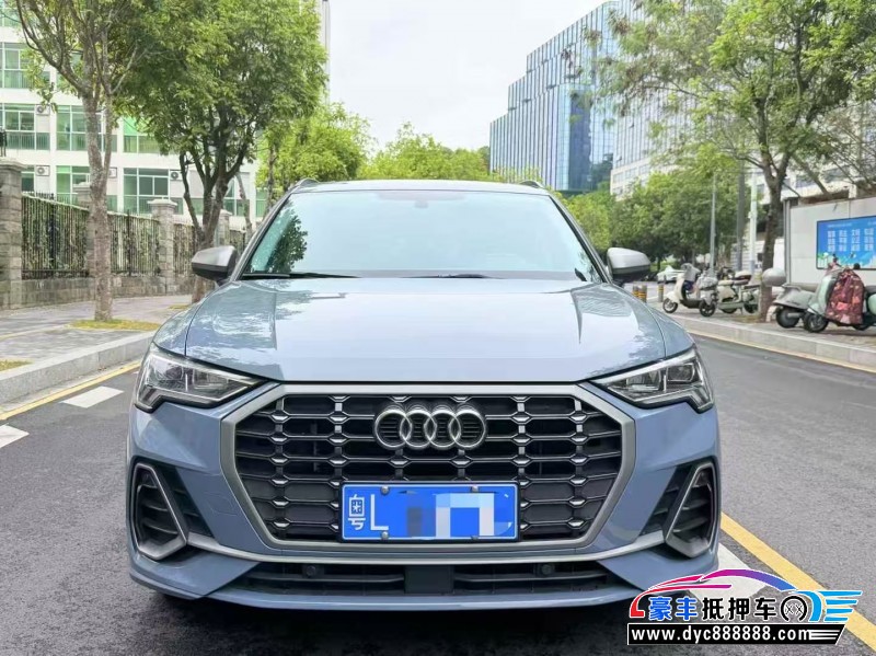 抵押车出售21年奥迪Q3轿车