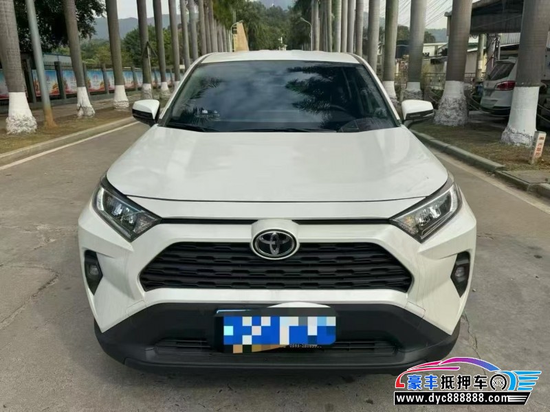 抵押车出售24年丰田RAV4轿车