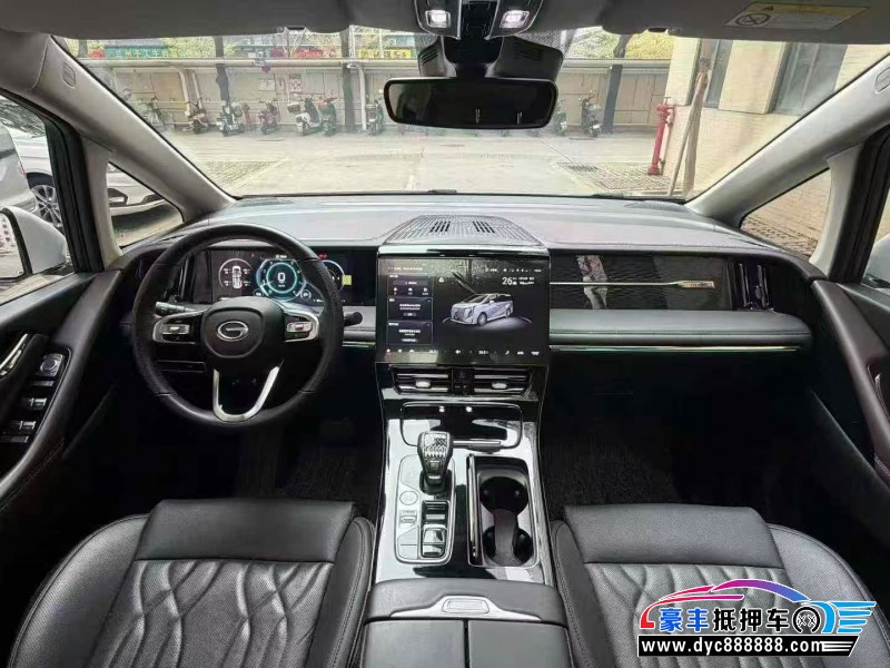 23年传祺M8轿车抵押车出售