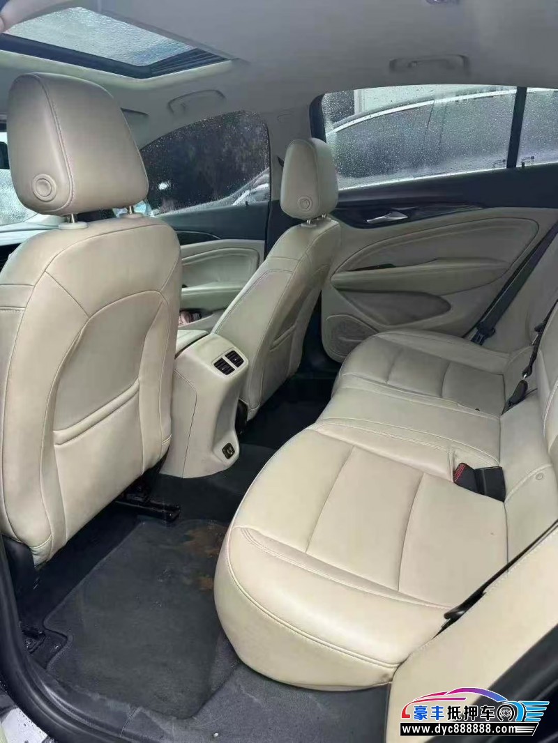 21年别克君威轿车抵押车出售