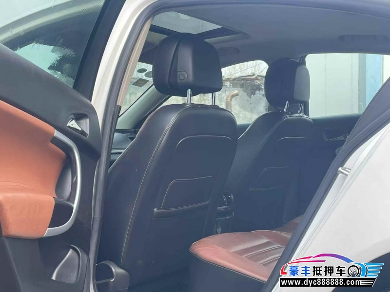 14年别克君威轿车抵押车出售