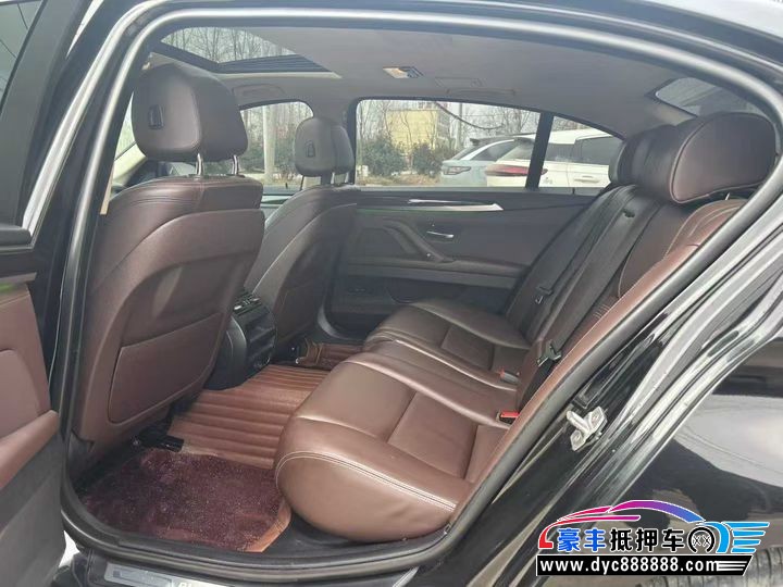 17年宝马7系轿车抵押车出售