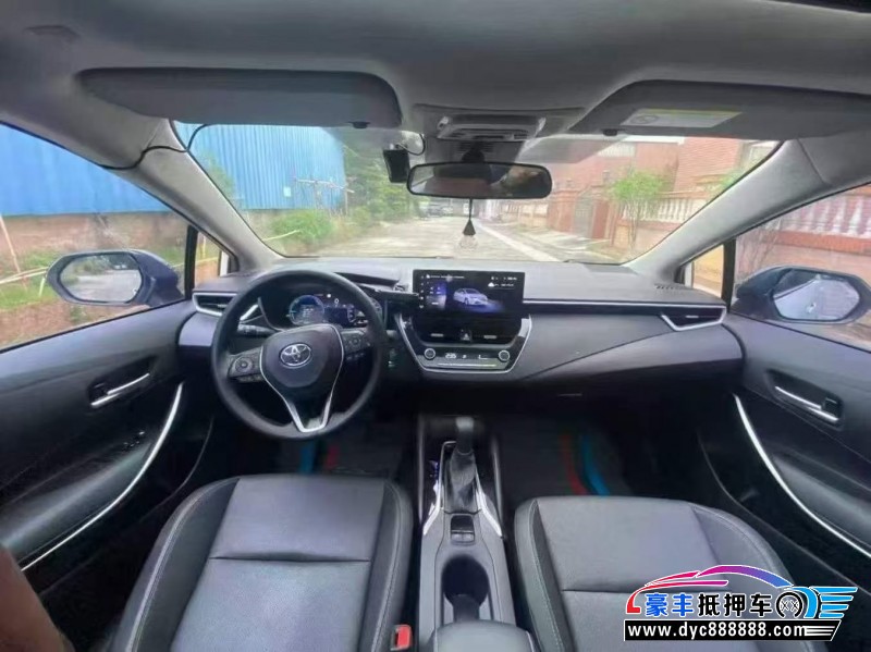 23年丰田雷凌轿车抵押车出售