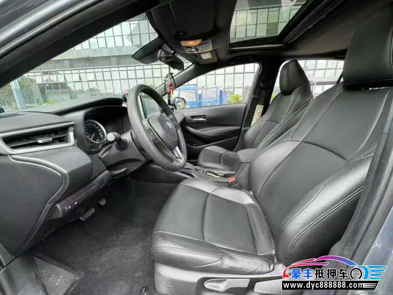 21年丰田雷凌轿车抵押车出售