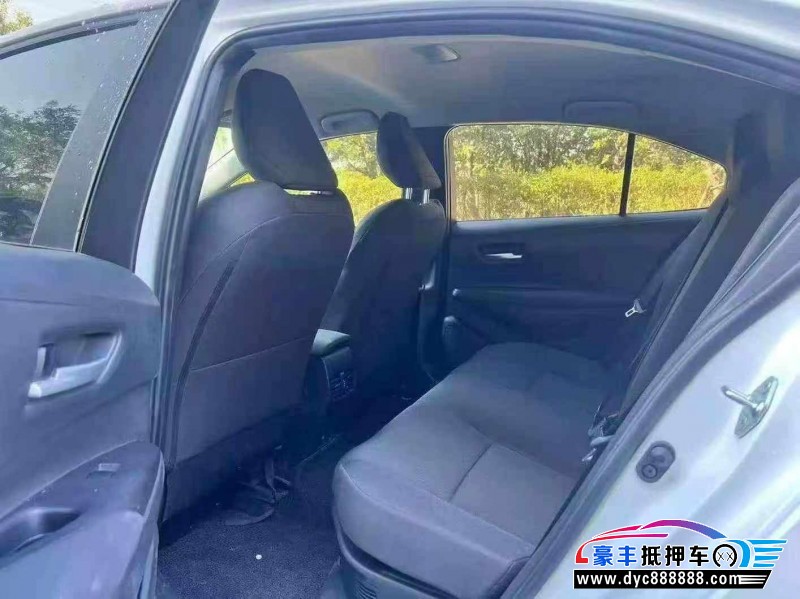 23年丰田雷凌轿车抵押车出售