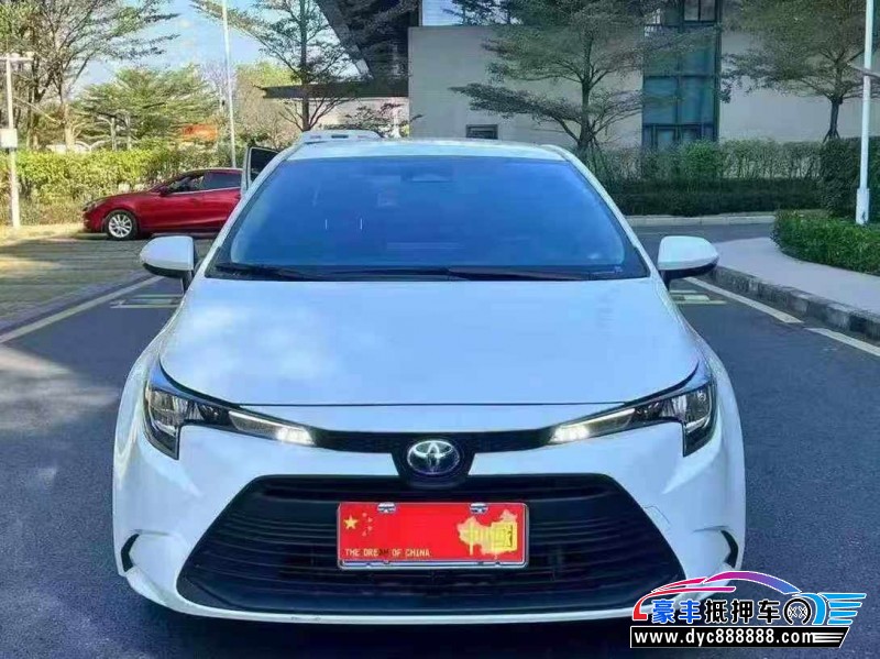 抵押车出售23年丰田雷凌轿车
