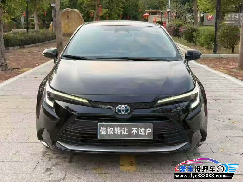 抵押车出售24年丰田雷凌轿车