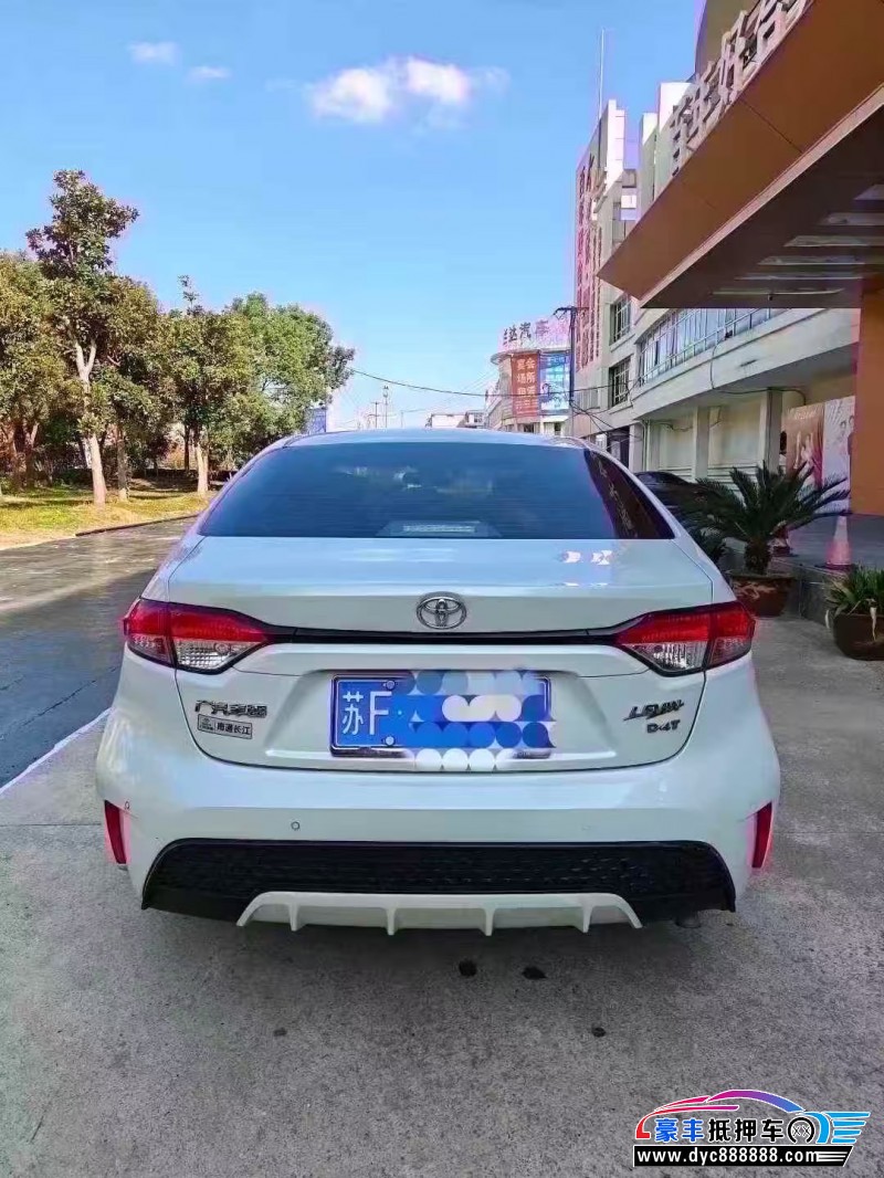 22年丰田雷凌轿车抵押车出售